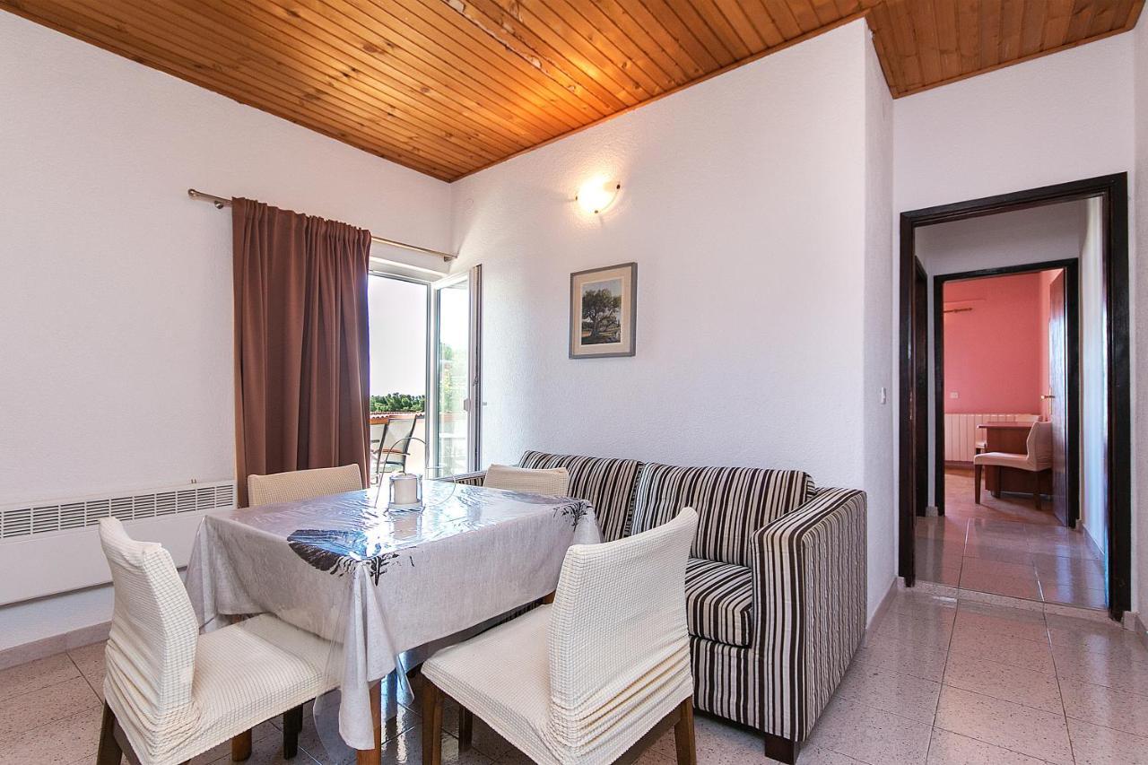 Apartment Zivogosce - Blato 1057D Exterior photo